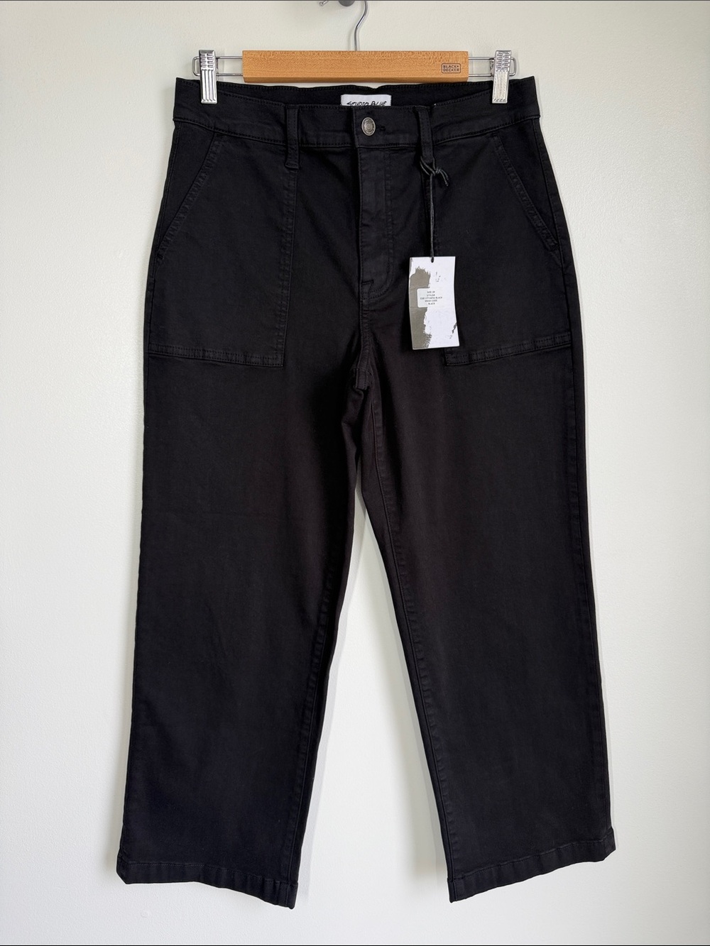 Studio Blue Wide Leg Crop Pants in Black – Size 29